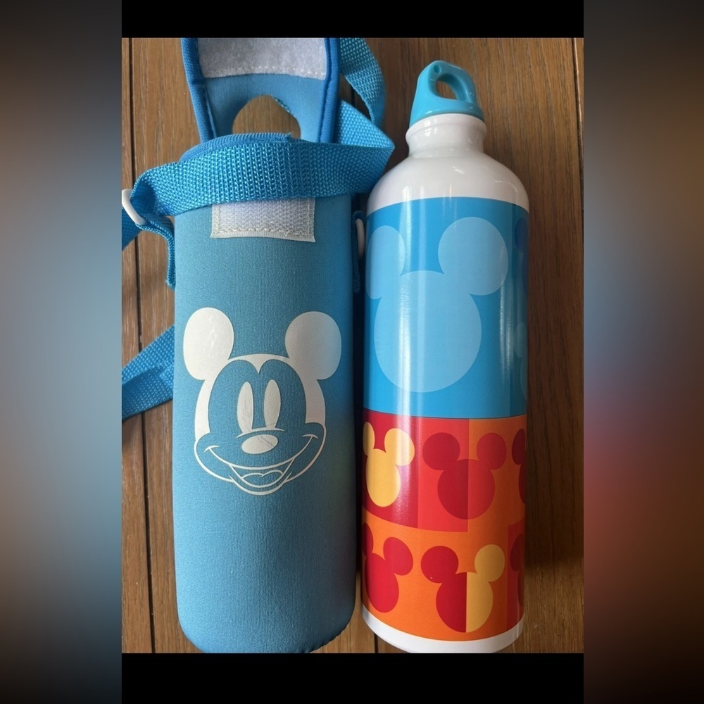 Disney Parks Mickey Water Bottle NWOT